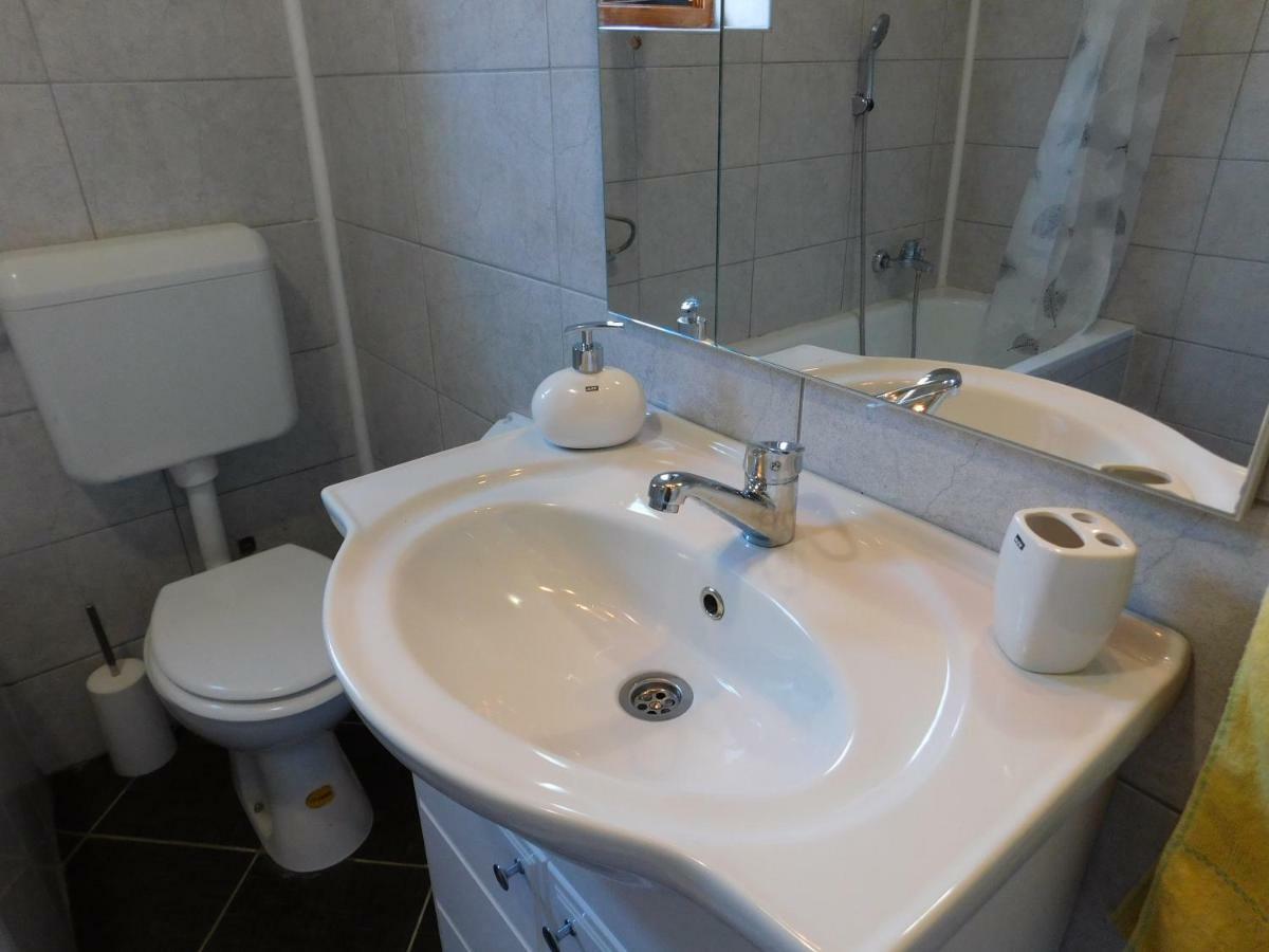 Vacation House Home, Plitvice Lakes National Park Plitvička Jezera エクステリア 写真