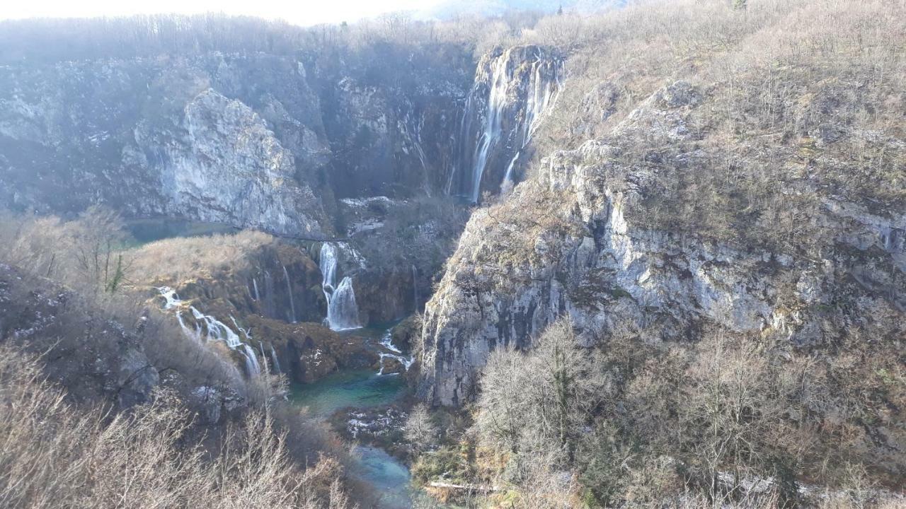 Vacation House Home, Plitvice Lakes National Park Plitvička Jezera エクステリア 写真